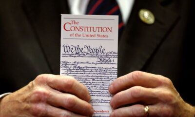 Birleşik Devletler Anayasasına göre başkanlar görevlerinden nasıl alınıyor?.