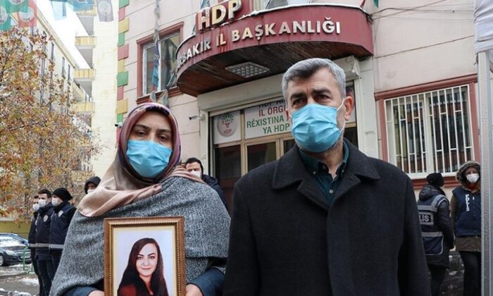 Diyarbakır annelerinin oturma eylemine bir aile daha katıldı!.