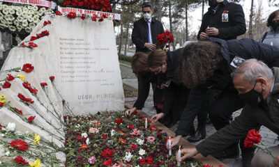 Gazeteci yazar Uğur Mumcu, ölümünün 28. yılında kabri başında anıldı!.