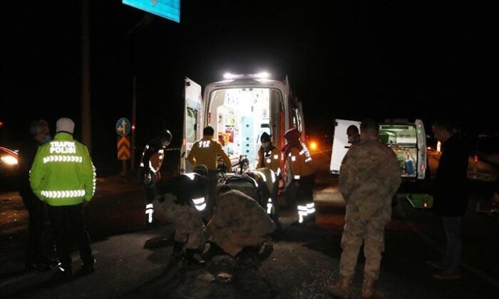 Şanlıurfa’da katliam gibi kaza! 4 kişi hayatını kaybetti!.