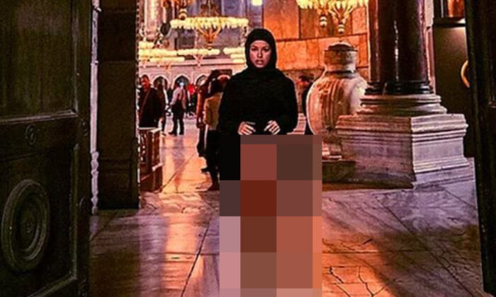 Ayasofya Camii’nde çıplak pozlar veren alçak mankenden özür mesajı!.