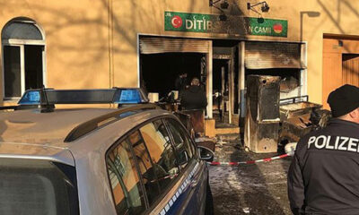 Almanya’da daha önce duvarına haç çizilen Camiye ikinci saldırı..
