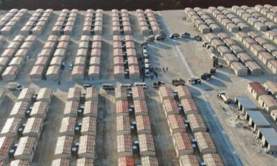 Hayırseverler tarafından yapılan briket evler Azezlilere teslim edildi!.