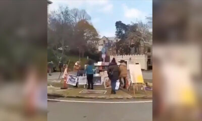 Boğaziçi Üniversitesi eylemlerinde Kabe resmini yere seren provokatör şerefsizler gözaltına alındı!.