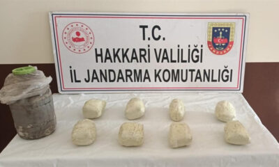 Kara gömülü 8 kilogram eroin ve 12 litre asit anhidrit ele geçirildi!.