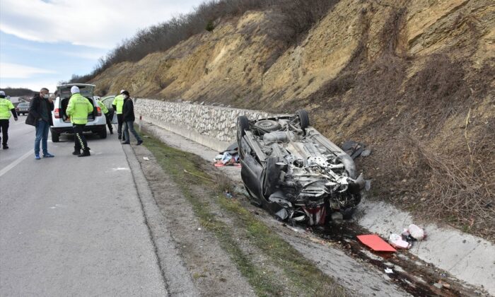 Günün acı haberi! Oğullarını askere teslim ettikten sonra dönüş yolunda kaza yapan bir aile yok oldu!.