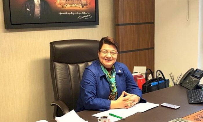 Yine rüşvet skandalı, yine yolsuzluk, yine CHP!. Milletvekili araya girince CHP’li Başkan rüşvet almadı!.