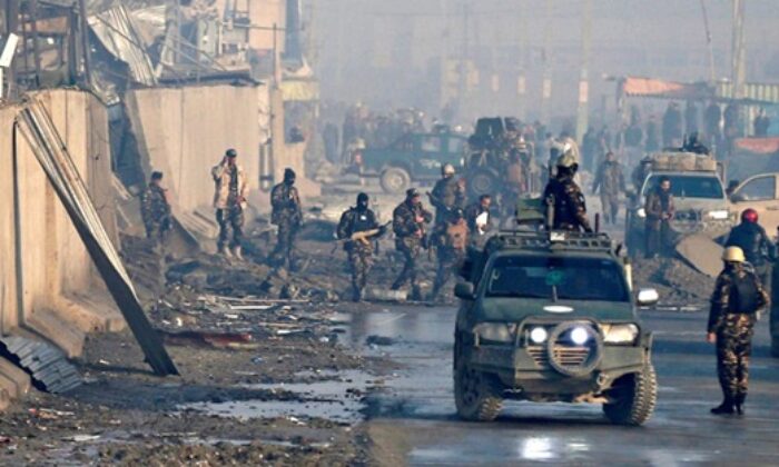 Taliban polis karakoluna saldırdı! 7 ölü..