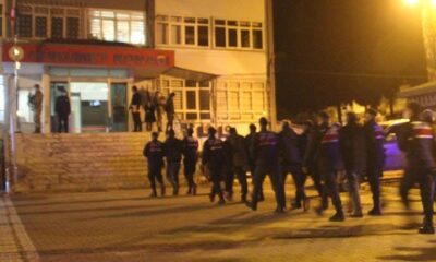 Mersin’de fuhuş operasyonu! 25 kişi gözaltına alındı!.