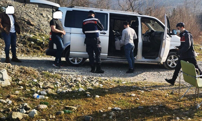 Pandemi tedbirlerine uymayan 13 kişiye 22 bin 802 lira ceza..