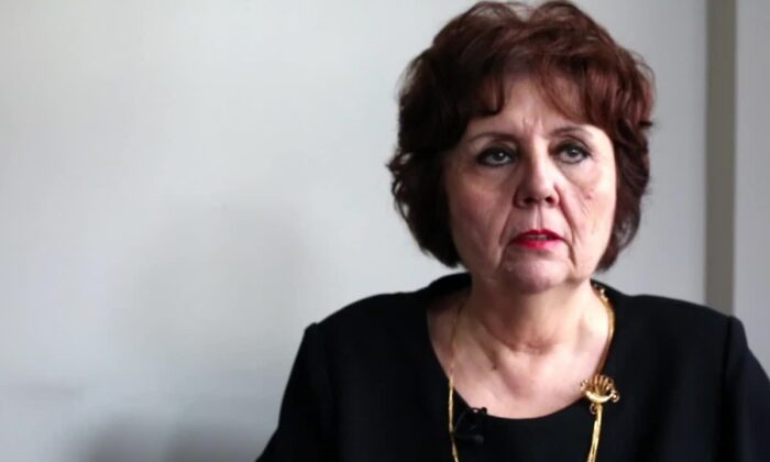 Halk TV’nin bunak teyzesi Türkiye’yi karalamaya kalkarken fena tosladı!. (Video Haber)