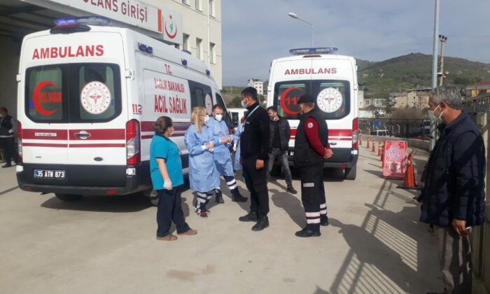 Cinnet geçiren koca eşini öldürüp, iki çocuğunu yaraladı!.