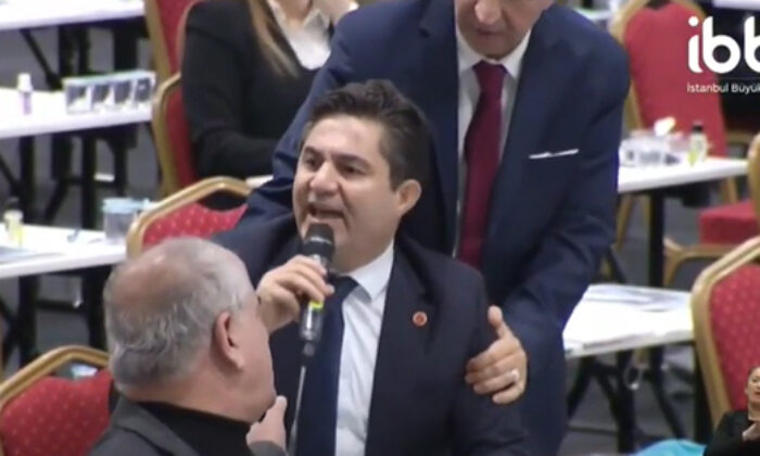 İBB Meclisi karıştı! İYİ Partili Kıdık: “Kes sesini lan!” (video haber)