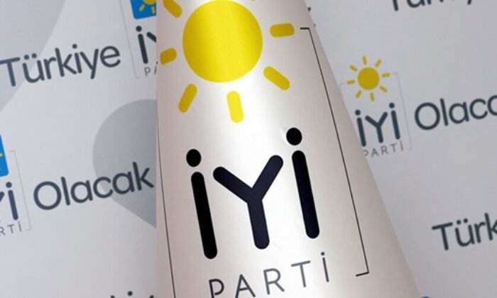 İYİ Parti’de istifa depremi! İlçe başkanı istifasını sosyal medya hesabından duyurdu!.