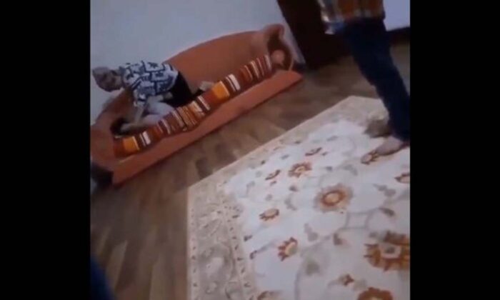 Türkiye bu görüntü ile ayağa kalktı!. Senin gibi annenin Allah belasını versin!.