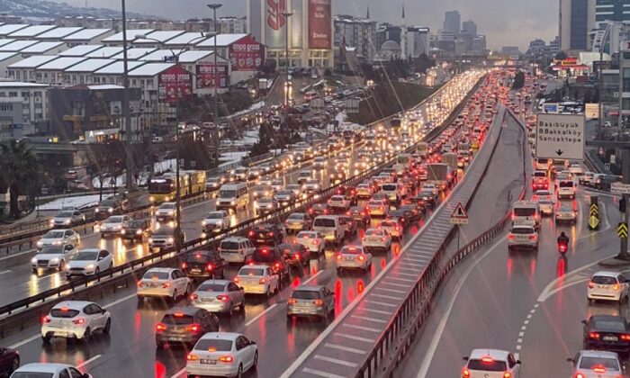 İstanbul’da ki trafik yoğunluğu kanser riskini artırıyor!.