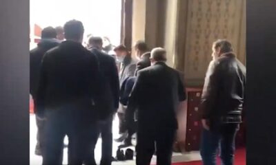 Ekrem İmamoğlu zor durumda! Arkasına bile bakmadan uzaklaştı! “Beni bul başkan..” (video haber)