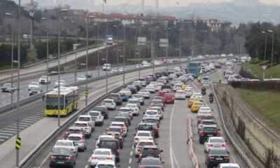 İstanbul kilitlendi! Kısıtlamasız ilk hafta sonu trafik durma noktasına geldi!.