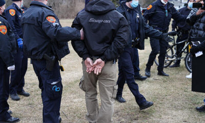 ABD’de yine karıştı! Trump’a destek eylemlerinde arbede…