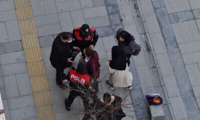 Kimlik soran polislere saldırdılar!. (video haber)