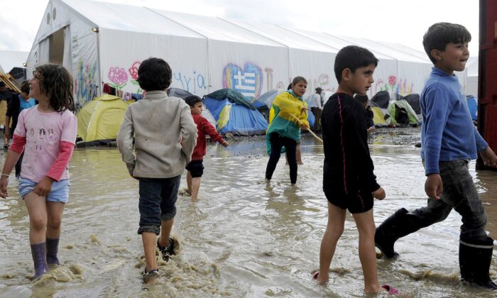 İngilizler plan yapmış! “Parasını ödeyelim mülteciler Türkiye’ye dönsün!.”