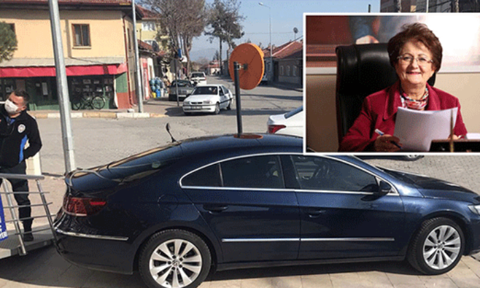 CHP’li Belediye Başkanının makam koltuğu ve aracı haczedildi!.