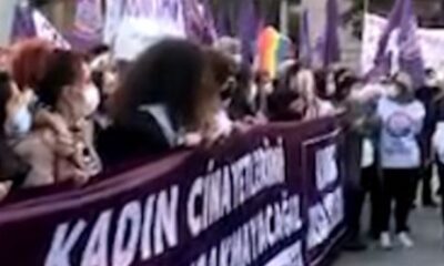 CHP’lilerden Cami önünde LGBT propagandası.. (video haber)