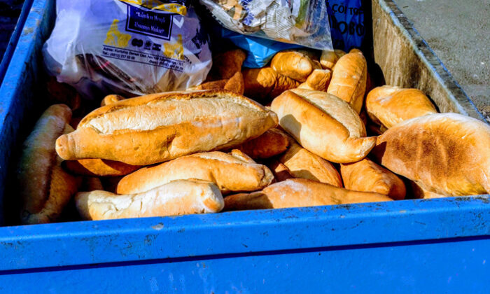 Türkiye’de günde 10 milyon ekmek çöpe gidiyor!.