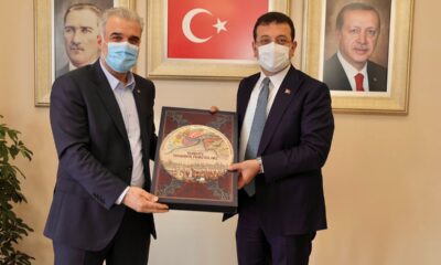 Ekrem’in alışıldık halleri işte!. AK Parti İstanbul İl Başkanlığı’nı ziyaret etmesini bile şova çevirmeye kalktı!.