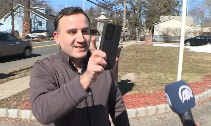 ABD’deki “Stop Erdogan” ilanını veren FETÖ’cü it bu!.