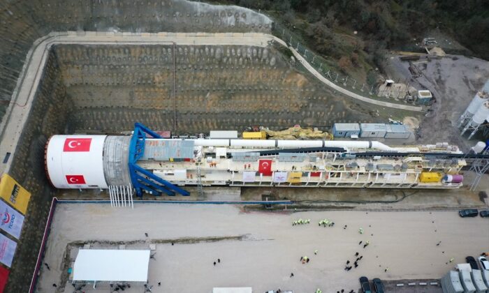 Ankara-İzmir Hızlı Tren Hattı’nda tünel kazımı başladı! Mesafe 3,5 saate düşecek!.