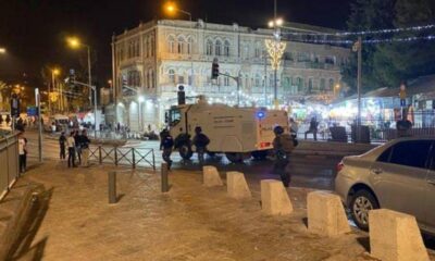 İşgalci teröristler, Teravih Namazı’ndan çıkan Filistinlilerin üzerine TOMA’lardan fosseptik suyu sıktı!.