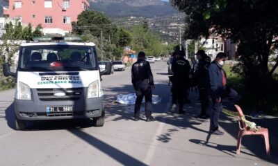 Yüksek ses tartışması kanlı bitti! 2 ölü 3 yaralı..