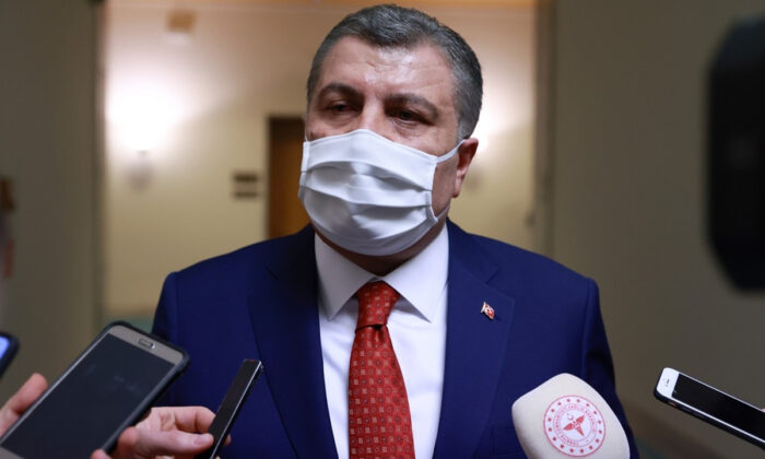 Fahrettin Koca’dan korkutan açıklama!  “İstanbul’da vaka sayıları 10 kat arttı!.”