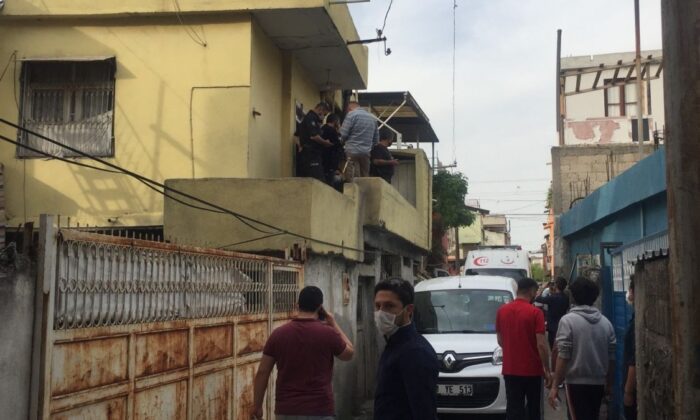 Tüfekle şaka yaparken yanlışlıkla arkadaşını öldürdü!.