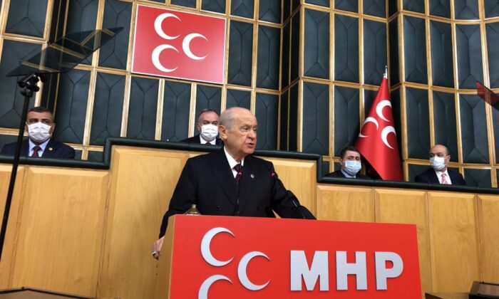 MHP Lideri Bahçeli’den bildirici bunaklara zehir zemberek sözler!. “Ya şerefimizle şehit oluruz ya da şerefsizleri birer birer toprağa gömeriz!.”