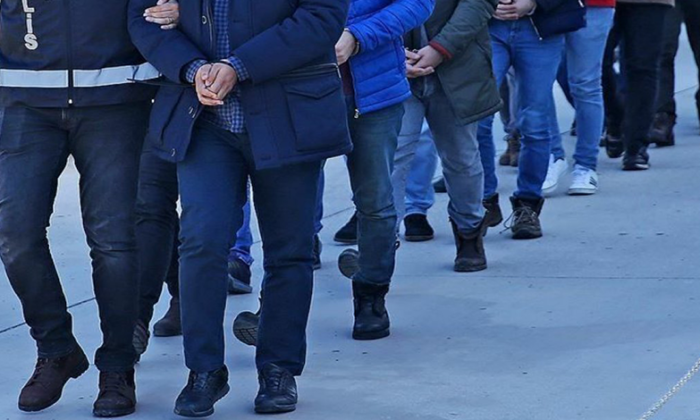 Balıkesir merkezli 4 ilde FETÖ operasyonu! 11 şüpheli gözaltına alındı!.