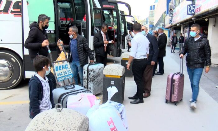 Kapanma öncesi otogarlarda yoğunluk! Bilet fiyatları 3 katına çıktı!.