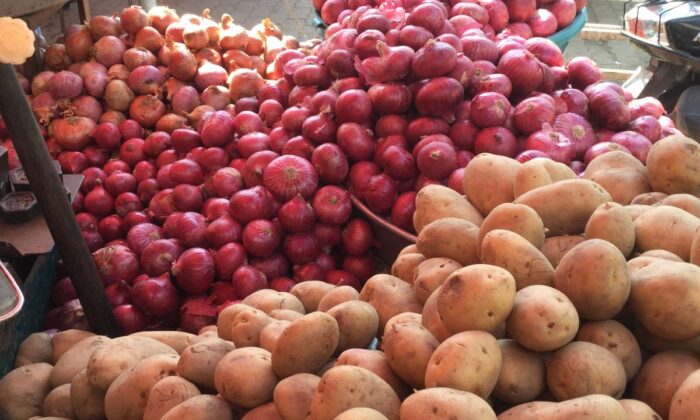 Bedava patates soğan dağıtımları İstanbul’da başladı..