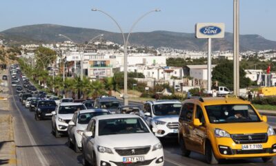 Sadece 30 yoğun bakım yatağı olan 181 bin nüfuslu Bodrum’a gidenlerin sayısı 700 bine dayandı!.