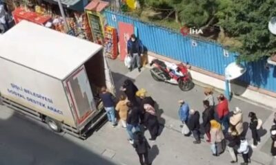 Dün bedava patates soğan dağıtan Erdoğan’a havlayıp hırlayan CHP bugün bedava patates soğan dağıttı!.