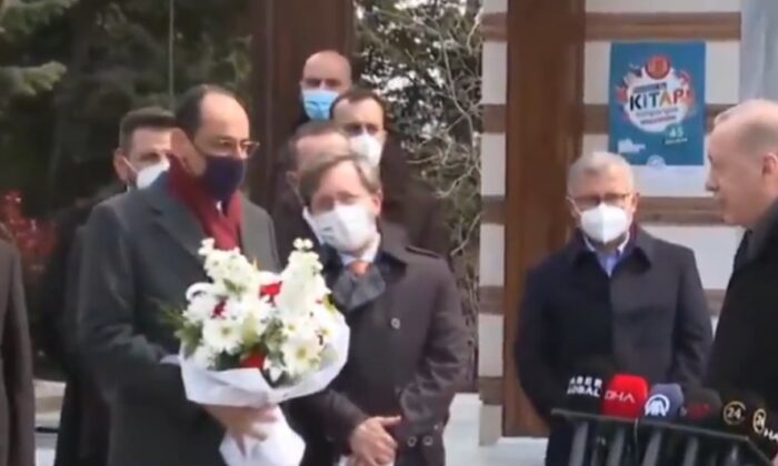 Cumhurbaşkanı Erdoğan’a gazetecilerden teşekkür..