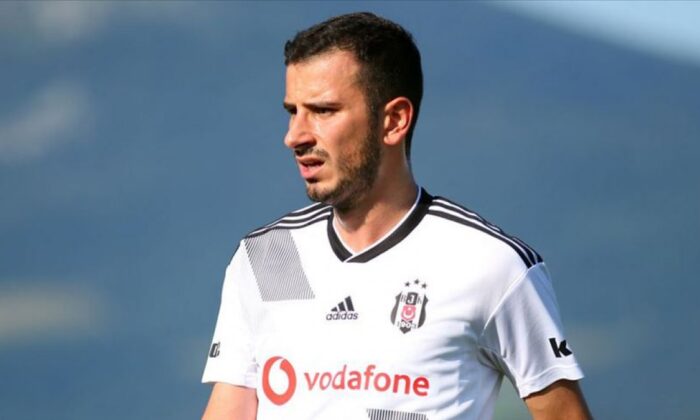 Hollanda’da yapılan Camiye Beşiktaşlı Oğuzhan Özyakup’tan 20 bin euro bağış..