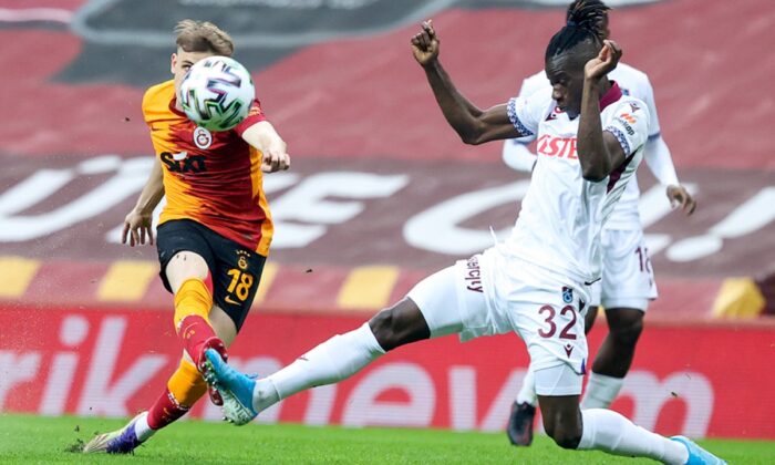 Galatasaray evinde Trabzonspor’la 1-1 berabere kaldı!.