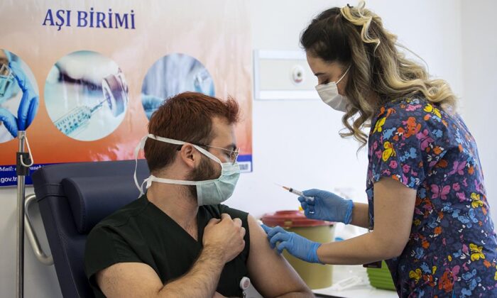 Randevuya gelinmeyince BioNTech aşıları çöpe gitti!.