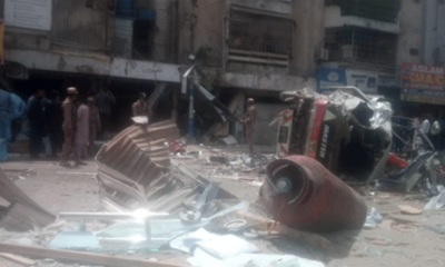 Şehir merkezinde patlama! Pakistan kan gölüne döndü!. (video haber)