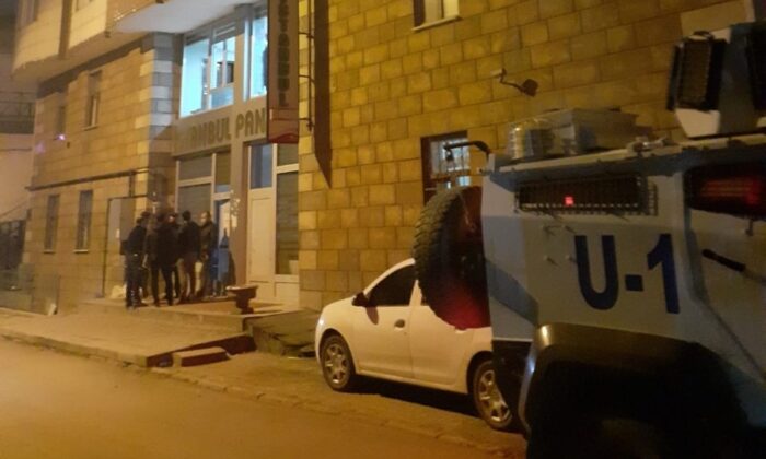 Ağrı’da polis, tartıştığı kadın meslektaşını silahla vurarak öldürdü!.