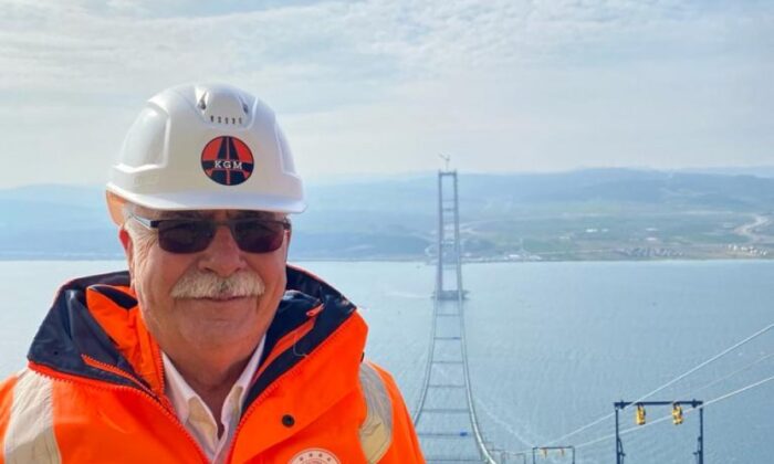 Çanakkale Belediye Başkanı CHP’li Ülgür Gökhan, 1915 Çanakkale Köprüsü’nü çok beğenmiş!.