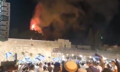 Aşağılık teröristler Mescid-i Aksa’da çıkan yangını kutlayarak izledi!.