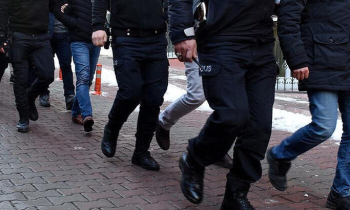 FETÖ’nün TSK yapılanmasına operasyon! 6 gözaltı..